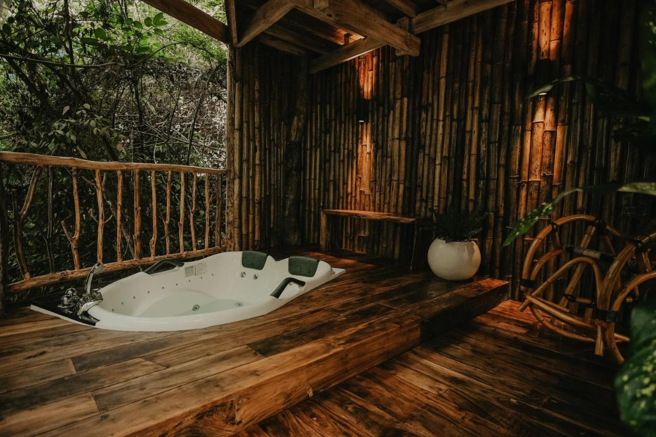 הוילה Balamban Treehouse De Valentine מראה חיצוני תמונה