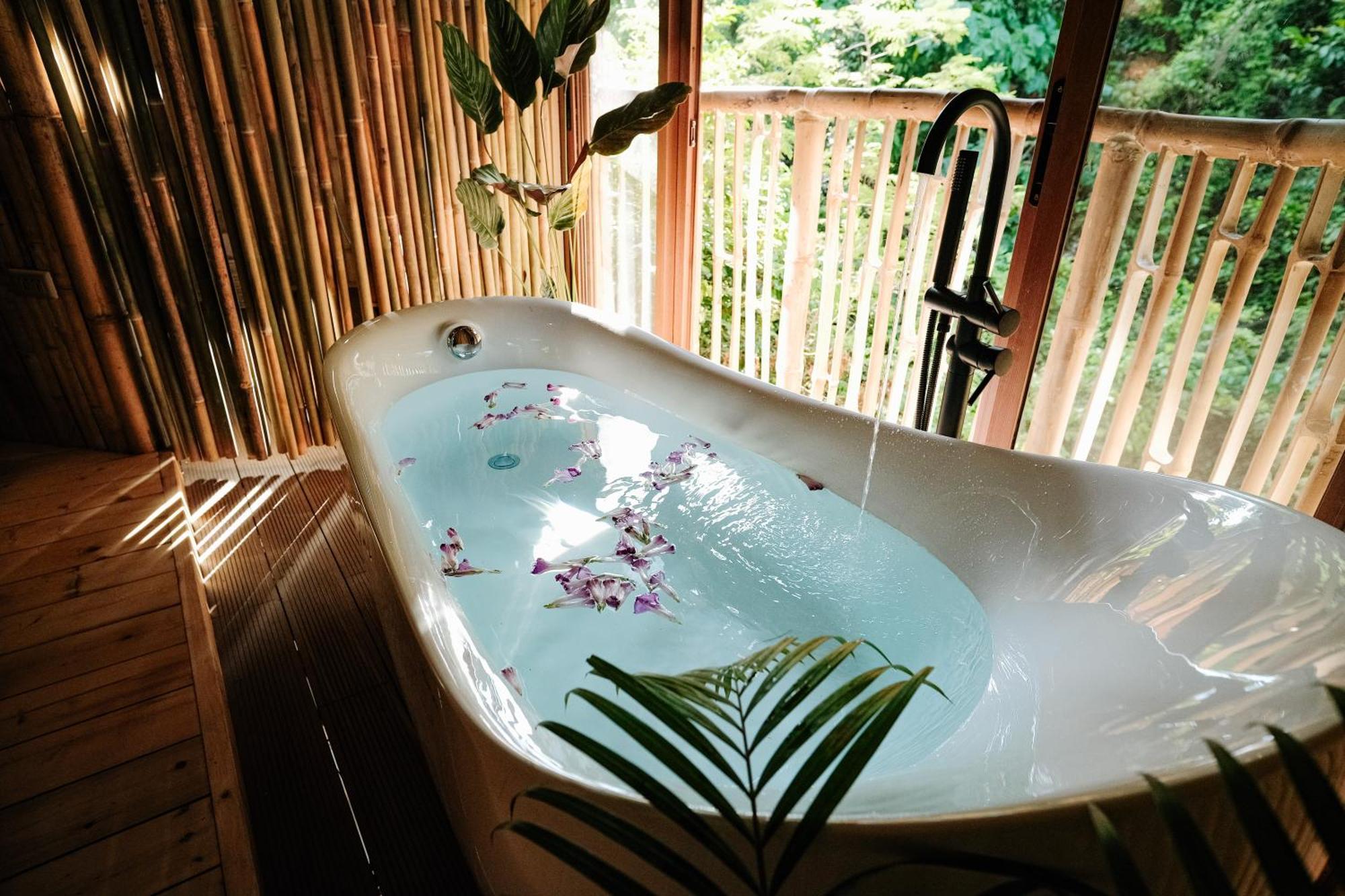 הוילה Balamban Treehouse De Valentine מראה חיצוני תמונה